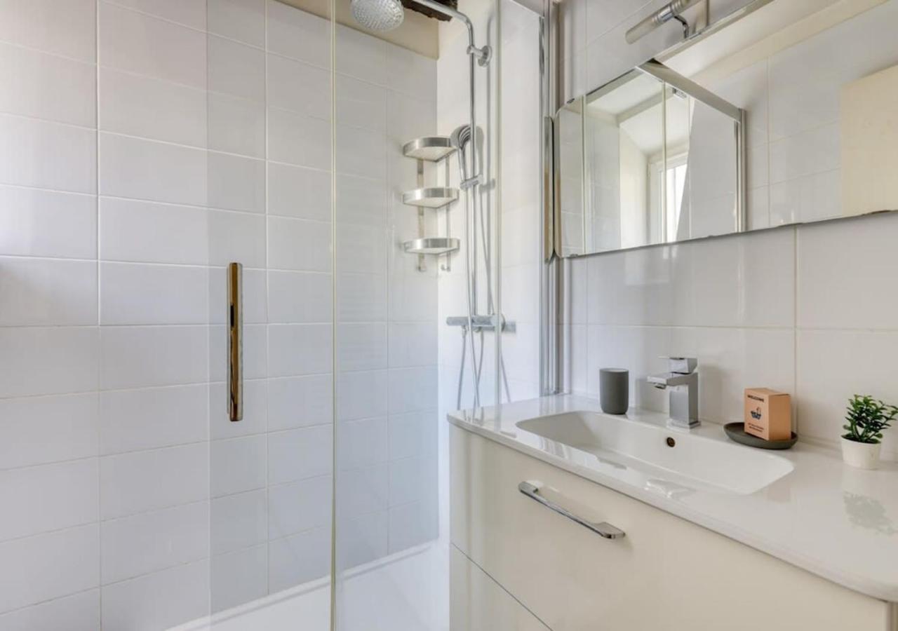 Typical & Charming Flat Near St Germain - Mid-term Paris